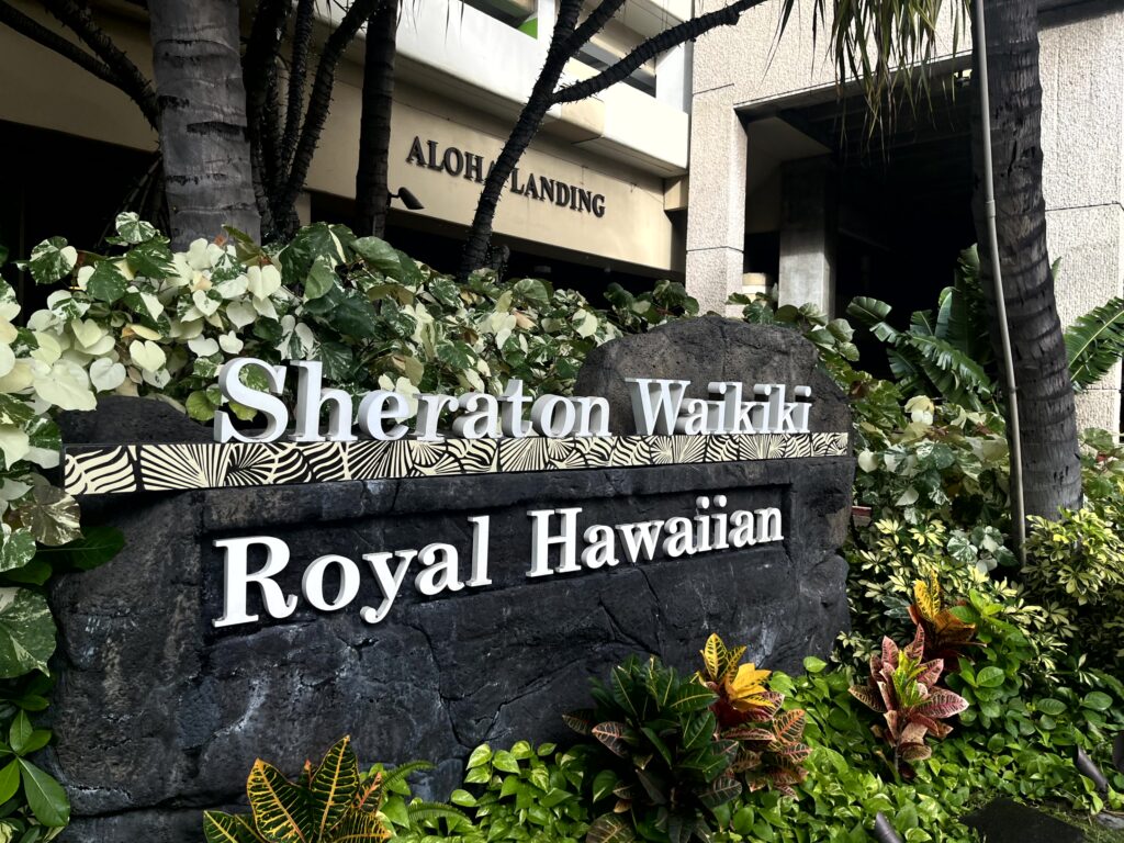 sheraton waikiki suttle bus stop