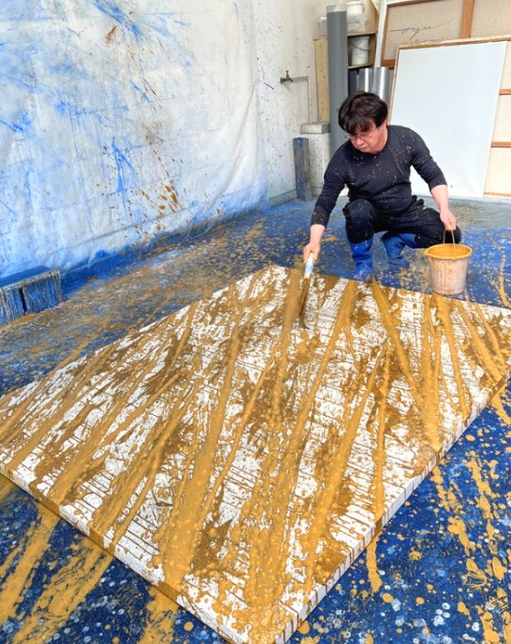 채성필 작가 그림 그리는 모습