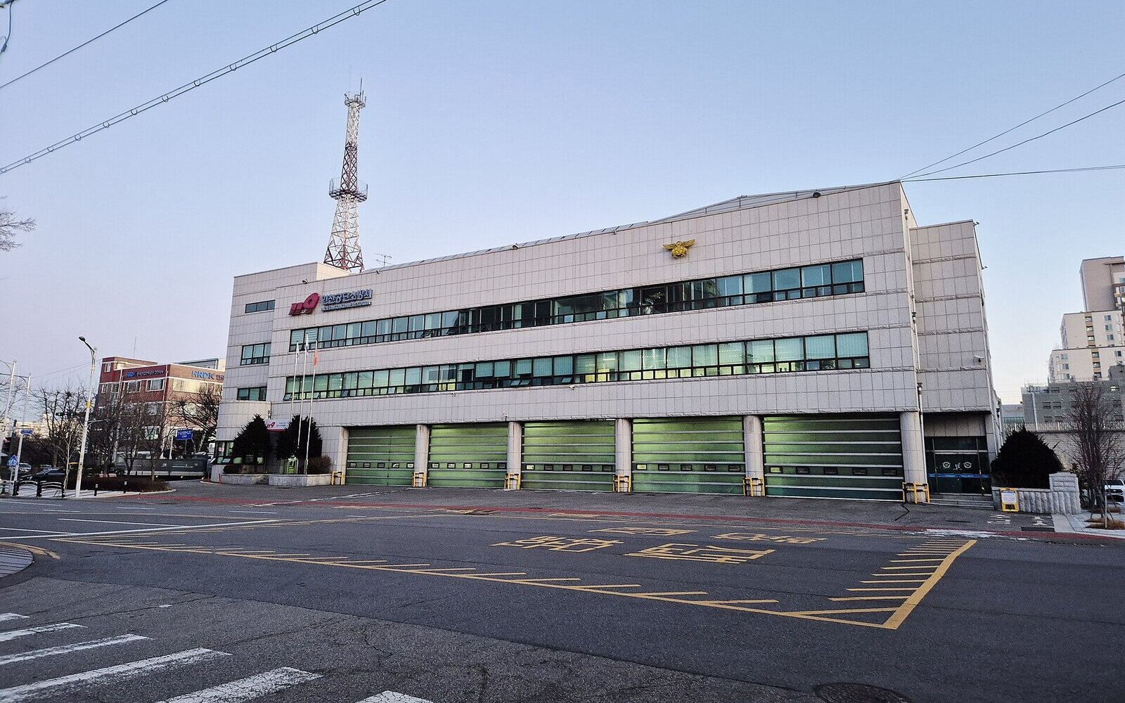 이른 아침 인천 남동구의 119안전센터 건물